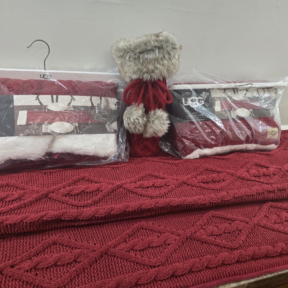 Ugg Cable Knit *Brand new* Home Decor - 1 (ONE) 72 x 14 - NWT